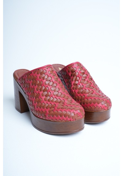 Analin Shoes Kadın Hakiki Deri Platform Topuklu Örgülü Terlik Kırmızı