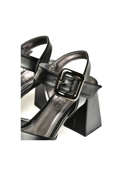 Fox Shoes U820009709 Siyah Kalın Topuklu Kadın Ayakkabı Siyah
