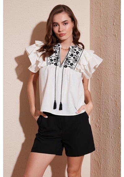 Lela Pamuklu Regular Fit Nakış Işlemeli Bayan Bluz 611Bz0253 Ekru-Siyah