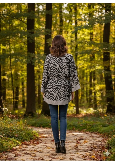 Tarzını Seç Yeni Sezon Rahat Modern Zebra Oversize Panço / Tesettür Tunik - Panço