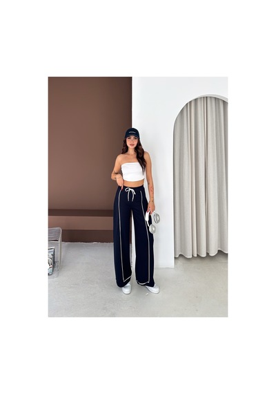 Gugus Kadın Beyaz Şerili Modal Pileli Eşofman Altı Wide Leg Lacivert