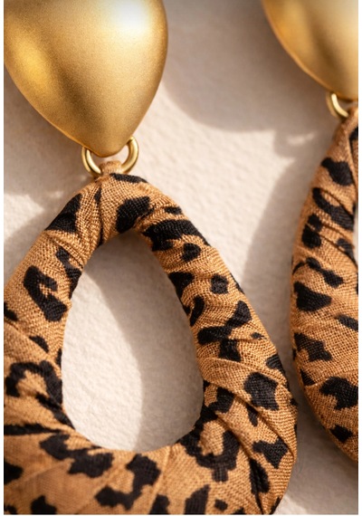 Damla Model Leopar Kumaş Detaylı Küpe Çok renkli