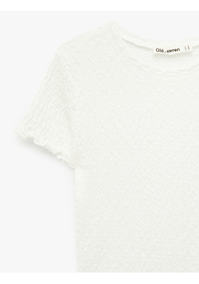 Koton Slim Fit Kısa Kollu Dokulu Bisiklet Yaka Crop Tişört Ekru 6sal10010ık Ekru