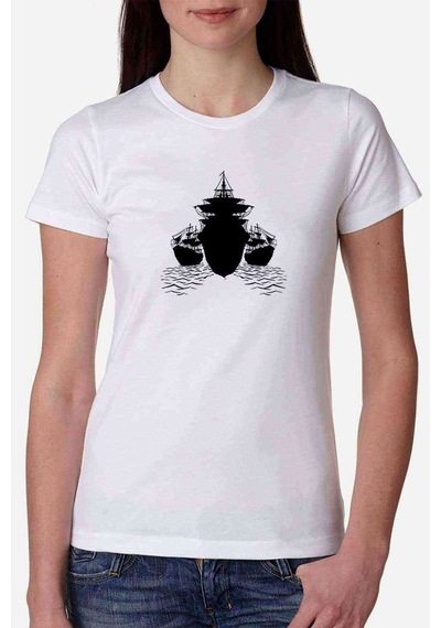 Silhouette Guns And Ships Kadın Beyaz Tshirt