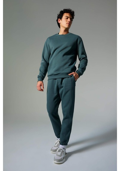 Defacto Defactofit Standart Fit Bisiklet Yaka Basic Düz Reflektör Kalın Sweatshirt Y4531az23augn1019 Yeşil