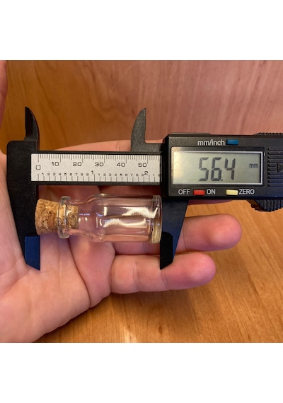 Tıpalı Cam Şişe 10 x 8 ML