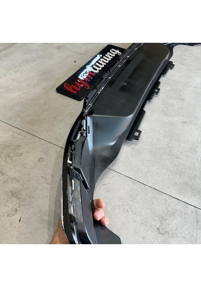 Passat B8.5 R-line Difüzör 2019+ Sedan Uyumlu Rline Spoiler