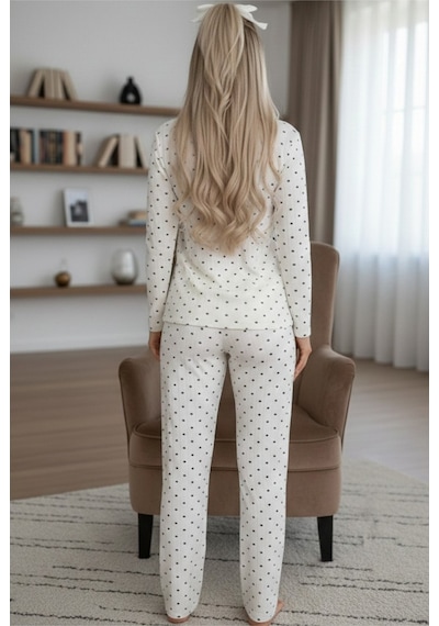 Siyah İnci Yumuşak Tuşe Kışlık Fitilli Pamuklu Örme Pijama Takım 7956 Ekru Kalp Siyah İnci Yumuşak Tuşe Kışlık Fitilli Pamuklu Örme Pijama Takım 7956 Ekru Kalp