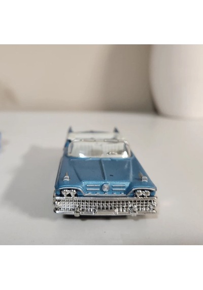 1:43 Ölçekli Lisanslı Metal Retro Amerikan Arabaları - 1958 Buick Cruiser - 10 Cm