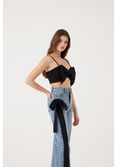 Holly Lolly Kurdele Görünümlü Crop Jazmin Bluz Siyah