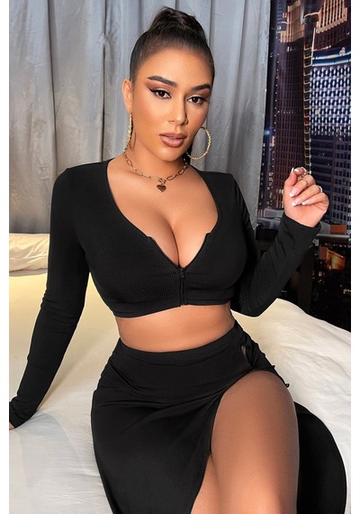 Najmaddin.com Beru Kadın Siyah Uzun Kol Göğüs Ve Göbek Dekolteli Fermuarlı Crop Top Bluz