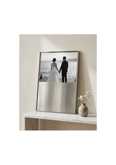 Dizör Hatıra Çerçevesi 304 Paslanmaz Çelik, Fırçalı, 20 X 30 Fotoğraf Alanlı Duvar Çerçevesi 32 X 45 Cm