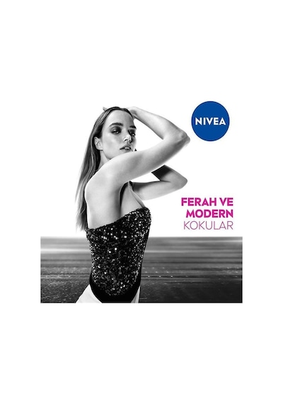 Nivea Black & White Invisible İpeksi Pürüzsüzlük Kadın Stick Deodorant 3 x 50 ML