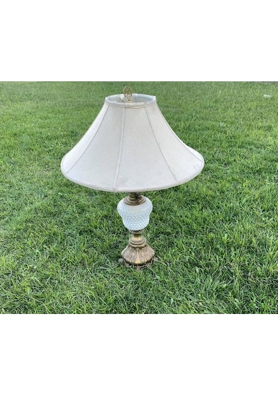 Beyaz Porselen Gövde Antika Abajur 80 CM
