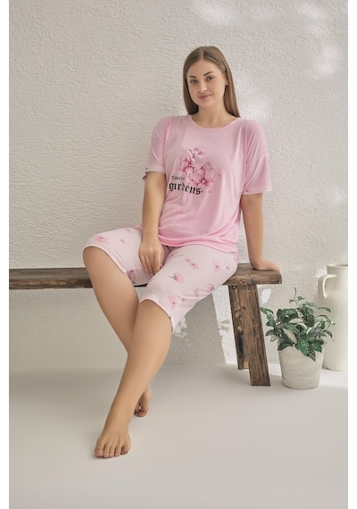Estiva Kadın Çiçek Desenli Kısa Kollu Kaprili Büyük Beden Yazlık Viskon Pijama Takımı - Pembe Çok Renkli Estiva Kadın Çiçek Desenli Kısa Kollu Kaprili Büyük Beden Yazlık Viskon Pijama Takımı - Pembe Çok Renkli