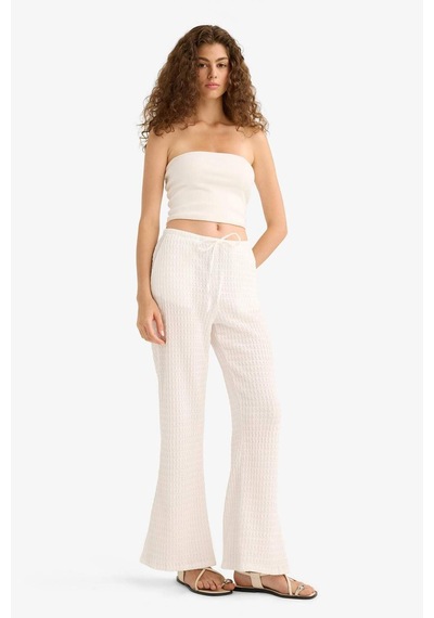 Defacto Wide Leg Cepli Normal Bel Standart Boy Bürümcük Pantolon F7659ax25auwt32 Beyaz