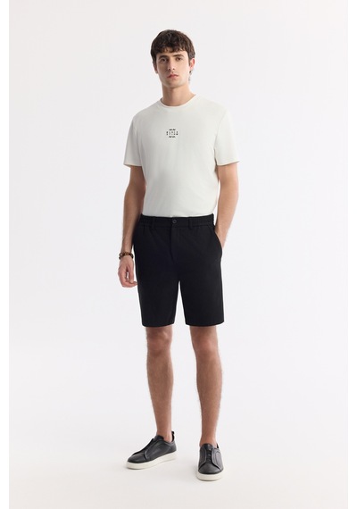 Avva Erkek Siyah Yanı Lastikli Gofreli Bi-stretch Slim Fit Chino Şort A51y3730