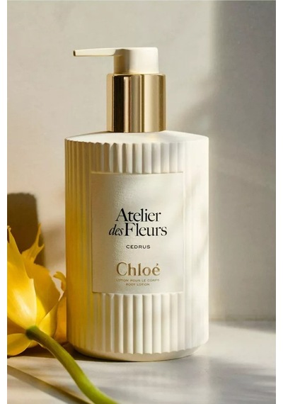 Chloe Atelier Des Fleurs Cedrus Parfümlü Vücut Losyonu 300ml, Nemlendirici Ve Lüks Cilt Bakımı Vücut Losyon Ve Kremleri