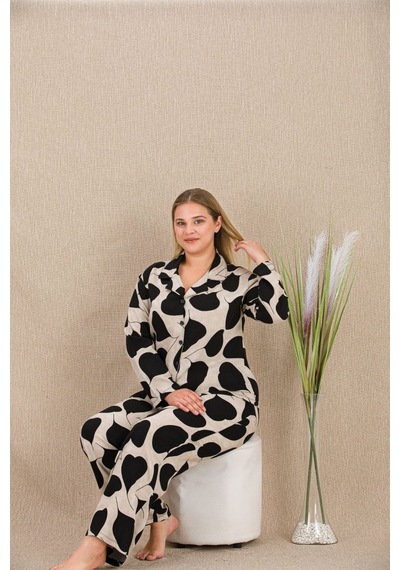 Büyük Beden Siyah Beyaz Kalp Desenli Düğmeli Uzun Kol Viskon Pijama Takımı Görsel