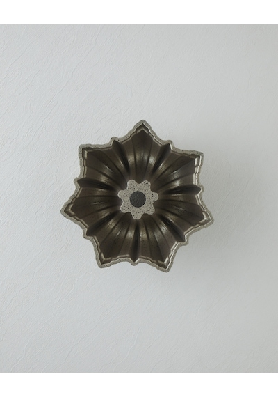 English Home Patisserie Clara Premium Döküm Yuvarlak Kek Kalıbı 24,5 Cm Şampanya Şampanya