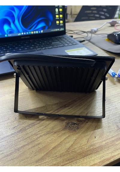 Noas 50 Watt Tablet Projektör Beyaz