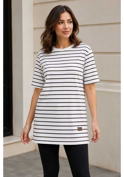 Tenra Kadın Beyaz Çizgili Oversize Kısa Kol Basic Tunik Tişört Siyah