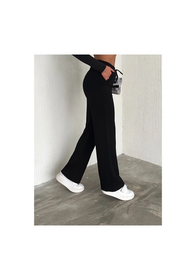 Gugus Kadın . Modal Kumaş İçi Polarlı Kalın Alt Eşofman Bol Paça Wide Leg Siyah