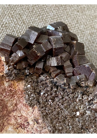 Andradit Kuvars Kristal Doğal Taş 160 Gram