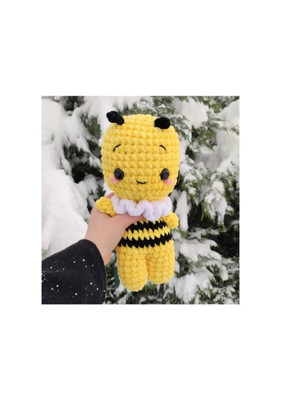 El Yapımı Tek Parça Tığ İşi Peluş: Büyük Arı Amigurumi Çok Renkli