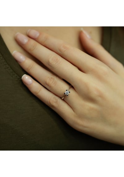Lova F Renk 0,22 Karat Pırlanta Tektaş Yüzük - 1030082