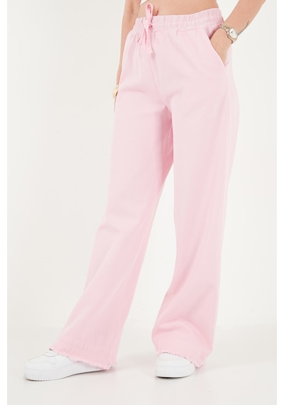 Lela Pamuklu Belden Bağlamalı Yüksek Bel Geniş Paça Cepli Regular Fit Pantolon Bayan Pantolon 668yp4760 Pembe Lela Pamuklu Belden Bağlamalı Yüksek Bel Geniş Paça Cepli Regular Fit Pantolon Bayan Pantolon 668yp4760 Pembe