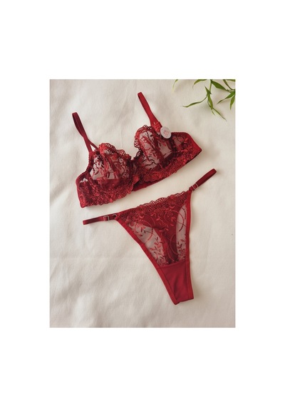 Demirsa Boutique Dantelli Çiçekli Balenli Bordo İç Çamaşır Takım Sütyen&tanga Bordo