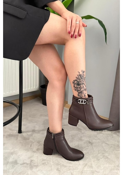 Preshley Kadın Hana Kahverengi Taşlı Tokalı 6 Cm Topuklu Oval Burun Bot