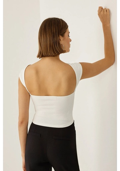Hiccup Sırtı Açık Crop Top Beyaz