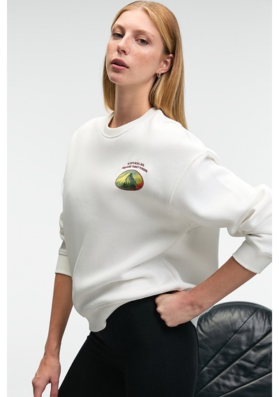 Grımelange Vıstara Kadın Nakış Detaylı Yuvarlak Yaka Regular Fit Beyaz Sweatshirt Beyaz
