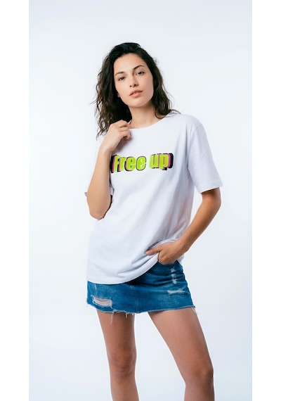Kadın Beyaz Bisiklet Yaka Slogan Baskılı Oversize Tişört