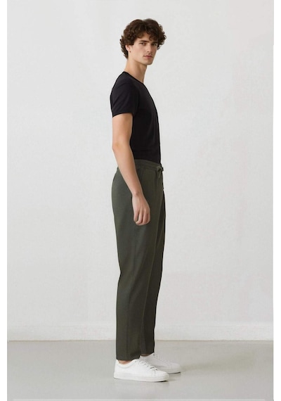 DeFacto Kışlık Jogger Pantolon Beli Bağcıklı Cepli Düz Paça D8641AX24AUKH244 Haki DeFacto Kışlık Jogger Pantolon Beli Bağcıklı Cepli Düz Paça D8641AX24AUKH244 Haki