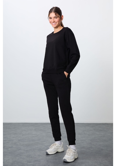 Tommy Life Siyah Kompakt Pamuklu Kalın Pürüzsüz Dokulu O Yaka Oversize Fit Kadın Eşofman Takım - 95341 Siyah Tommy Life Siyah Kompakt Pamuklu Kalın Pürüzsüz Dokulu O Yaka Oversize Fit Kadın Eşofman Takım - 95341 Siyah