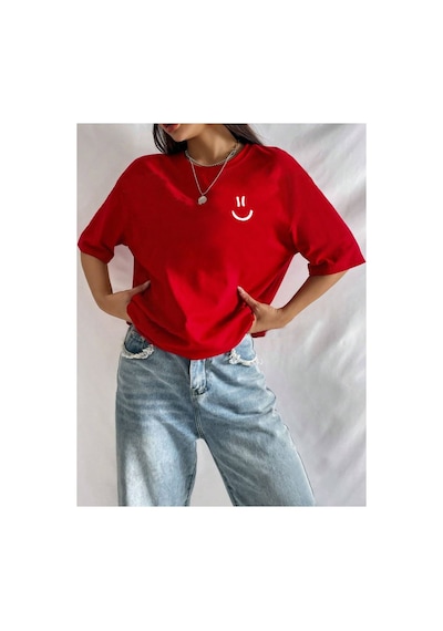 Medinenur Gülen Yüz Baskı Unisex T-shirt Kırmızı