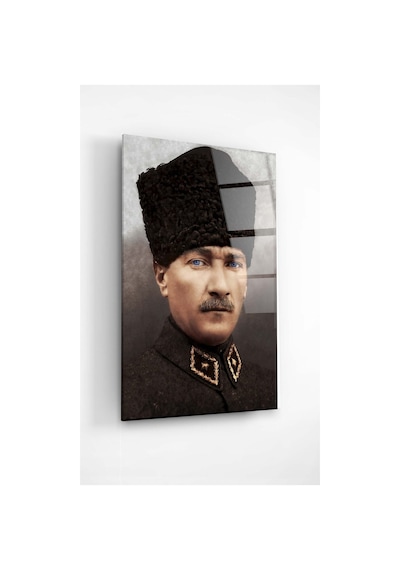 Atatürk Cam Tablo Sanatsal Duvar Dekoru Solmayan Canlı Renkler Mutfak Ve Yemek Alanı Sevdiklerinize Hediyelik Dayanıklı Cam Yapı