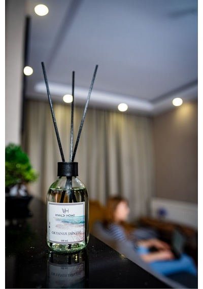 Vivaldi Home Okyanus Esintisi Çubuklu Oda Kokusu Esansiyel Uçucu Yağ 100 ML