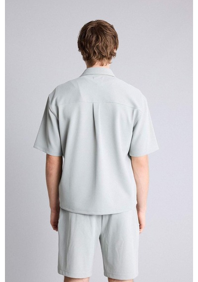 Defacto Esnek Dokulu Kumaş Boxy Fit Kısa Kollu Gömlek G4163ax26smgn1255 Yeşil-gn1255