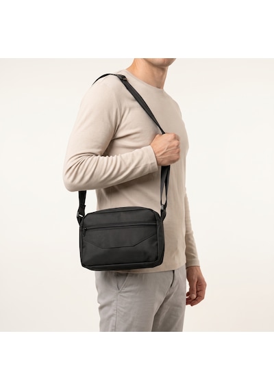 Emre Çanta Dikim Evi Unisex 4 Bölmeli Su Itici 600d Impertex Kumaş Çapraz Askılı Postacı Ve Omuz Çantası 24x15x5 Cm Siyah Emre Çanta Dikim Evi Unisex 4 Bölmeli Su Itici 600d Impertex Kumaş Çapraz Askılı Postacı Ve Omuz Çantası 24x15x5 Cm Siyah