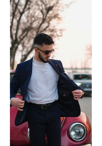 Dupont Classics Dupont Slim Fit Sivri Yaka 6 Drop Çift Yırtmaç Torba Cep Puntolu 2'li Takım Elbise Lacivert Dupont Classics Dupont Slim Fit Sivri Yaka 6 Drop Çift Yırtmaç Torba Cep Puntolu 2'li Takım Elbise Lacivert