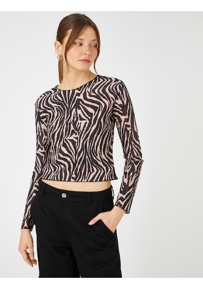 Koton Piliseli Crop Tişört Bisiklet Yaka Uzun Kollu Siyah Desenli 3wak50158ek 3WAK50158EK9D9 Siyah Koton Piliseli Crop Tişört Bisiklet Yaka Uzun Kollu Siyah Desenli 3wak50158ek 3WAK50158EK9D9 Siyah