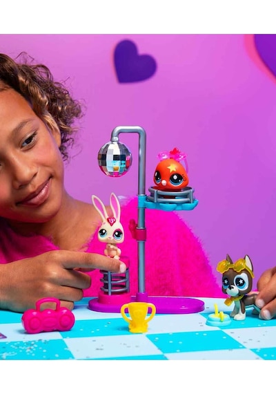 Disko Topu Dönüyor: Littlest Pet Shop Minişler Disko Oyun Seti Sahneyi Sallıyor Littlest Pet Shop - Miniş