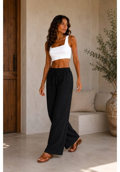 Hira Life Fashion Kadın Kumaşı Kabartma Detaylı Bol Paça Ve Önü Bağcıklı Salaş Burgu Şık Pantolon Siyah Siyah Hira Life Fashion Kadın Kumaşı Kabartma Detaylı Bol Paça Ve Önü Bağcıklı Salaş Burgu Şık Pantolon Siyah Siyah