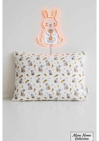 More Home Müslin Bebek Yastık Kılıfı Kapaklı 35x45 Havuç Yiyen Tavşan Çok Renkli