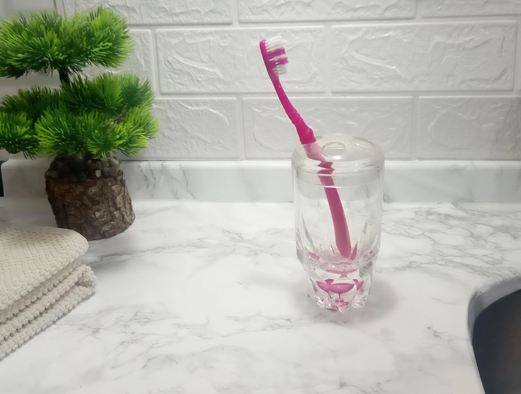 2 Adet Diş Fırçalık Kristal Damlalı Akrilik 7x7x14cm Banyo Seti Çok Renkli