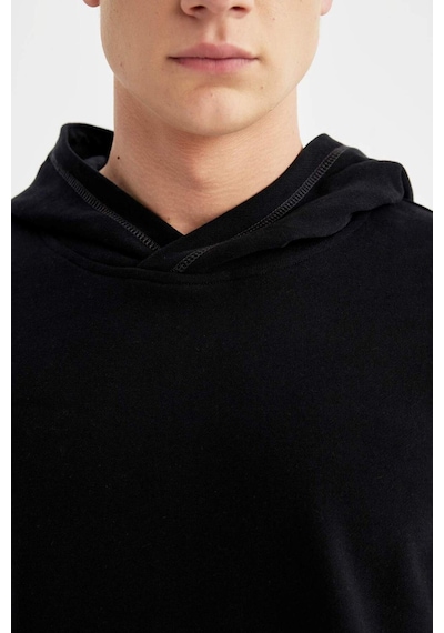 DeFacto Comfort Regular Fit Rahat Kalıp Kapüşonlu Kanguru Cepli Basic Düz Sweatshirt B4446AX24SPBK81